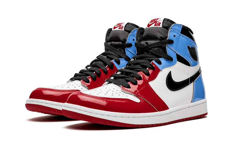 Nike Air Jordan 1 Retro High Fearless UNC Chicago