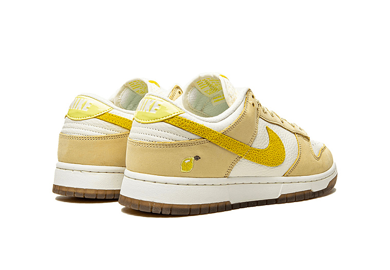 Nike Dunk Low Lemon Drop (W)