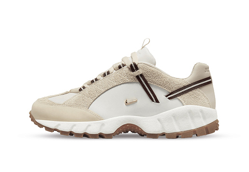Nike Air Humara LX Jacquemus Light Bone Gold (W)