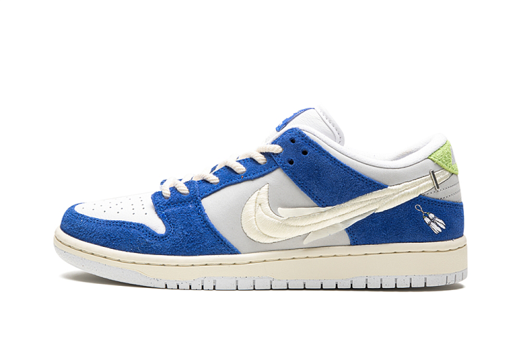 Nike SB Dunk Low Pro Fly Streetwear