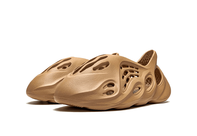 Yeezy Foam RNNR Ochre
