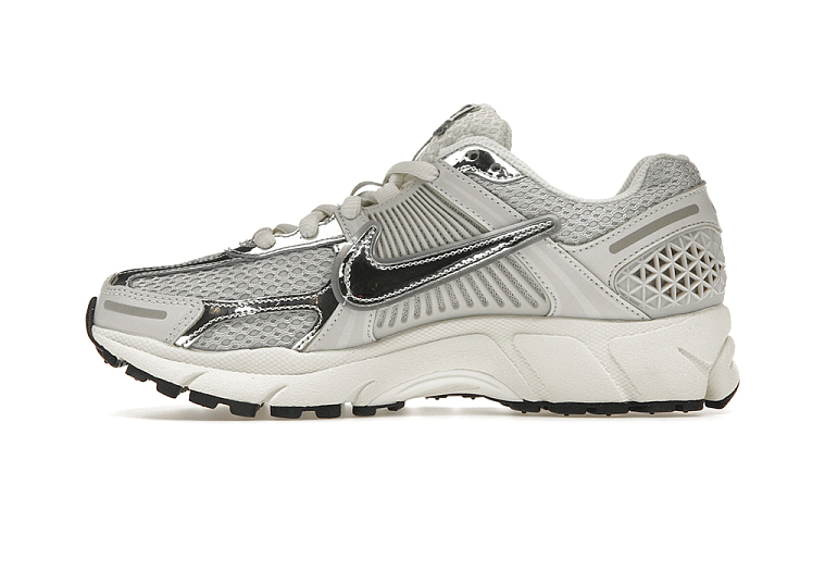 Nike Zoom Vomero 5 Photon Dust Metallic Silver (W)