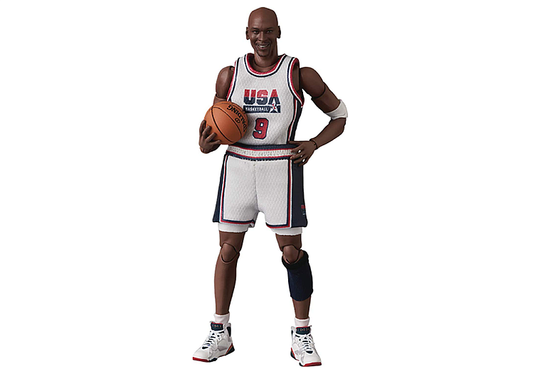 Medicom Mafex 1992 Team USA Michael Jordan Action Figure
