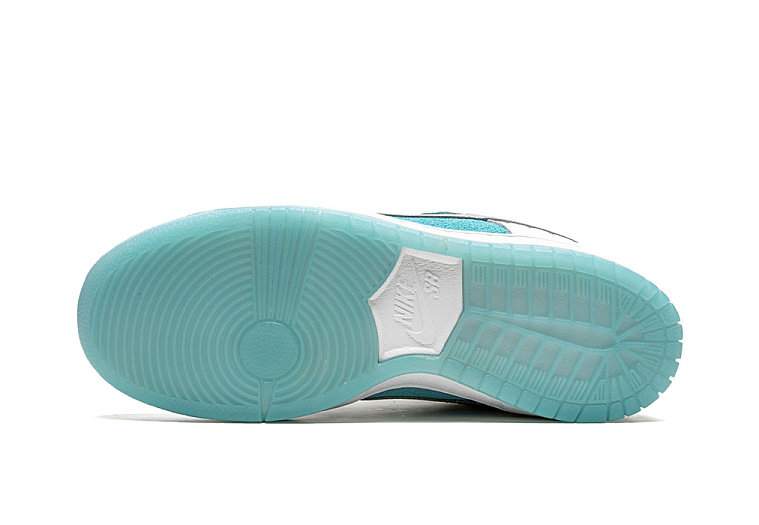 Nike SB Dunk Low Pro FTC Lagoon Pulse
