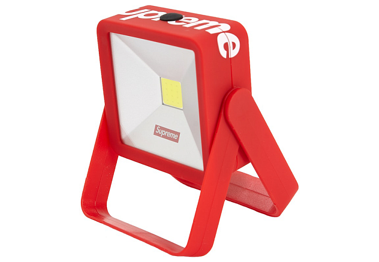 Supreme Magnetic Kickstand Light Red