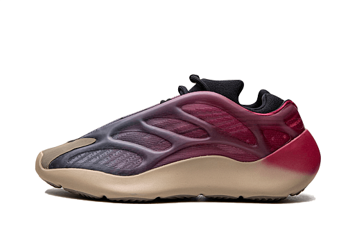 Yeezy 700 Fade Carbon