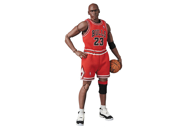 Medicom Mafex NBA Chicago Bulls Michael Jordan Action Figure