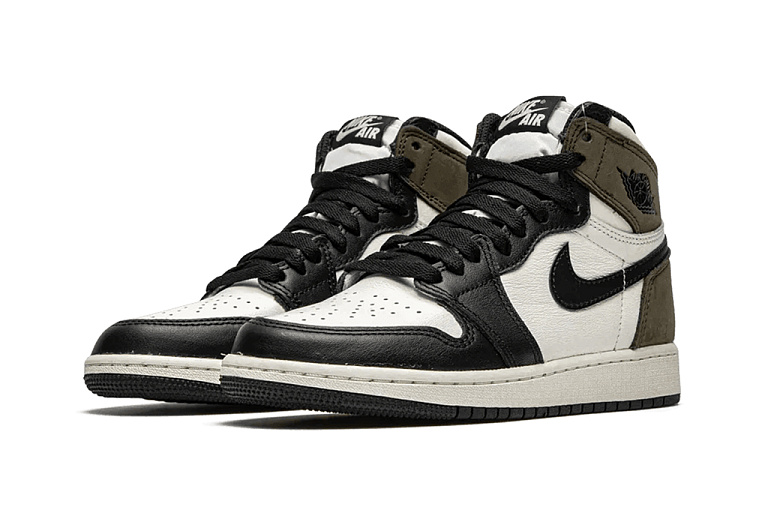 Nike Air Jordan 1 Retro High Dark Mocha (GS)