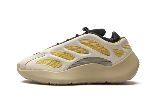 Yeezy 700 Safflower Kids